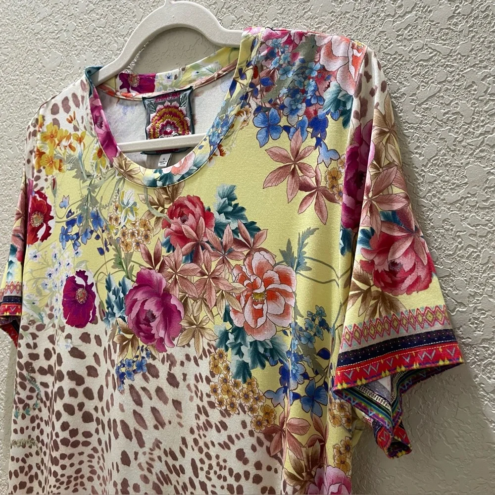 Johnny Was Short Sleeve Crew Neck Tee - Picture 4 of 6